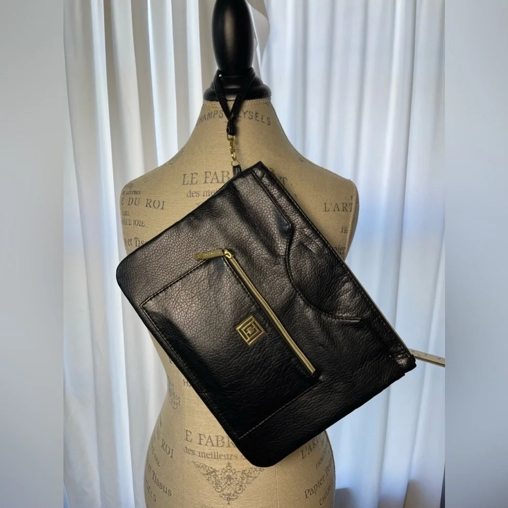 Large Liz Claiborne Black Leather Wristlet With Phone Charger